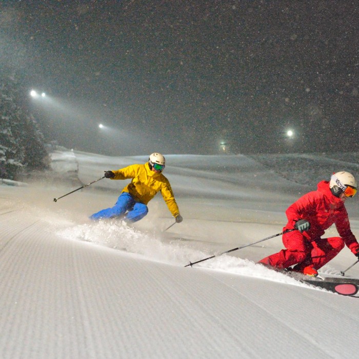 WINTERSPORTPLEZIER IN DE AVOND